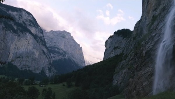 8252_a%20hidden%20life_staubbachfall_0.jpg